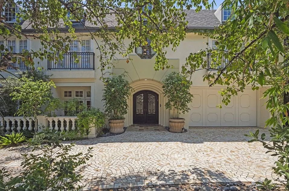 45cef18f9f7ff4e5580d8a8ddb3a05f0-full