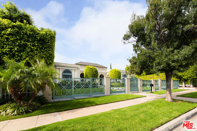 803-n-rexford-dr-beverly-hills-ca-building-photo